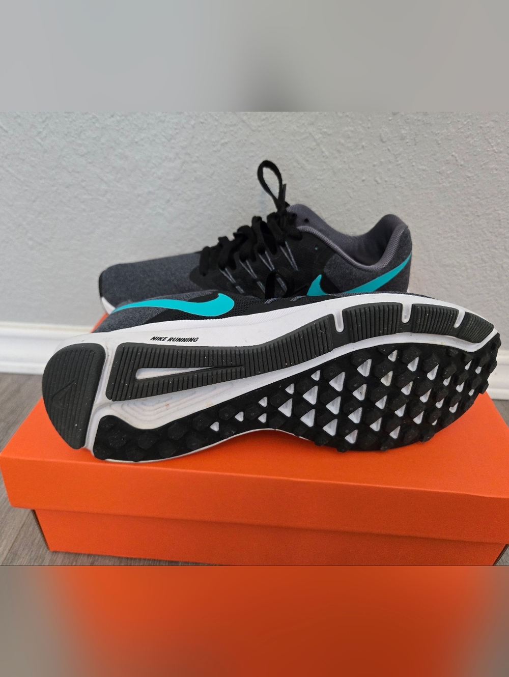 Nike Run Swift Womens Running Shoes, Gray with Teal Accents, Size 9 - Picture 4 of 7